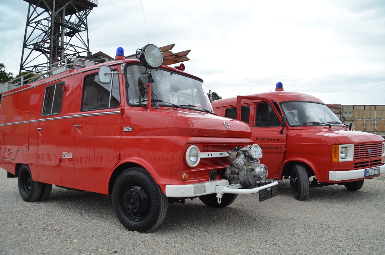 Altes Feuerwehrauto der Papierfabrik kommt zurück nach Dachau - Isaria  München Projektentwicklungs GmbH